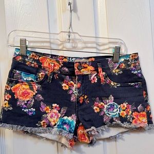 Brand new without tags Roxy floral summer shorts